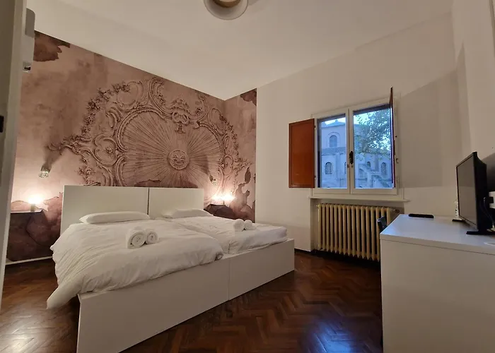 Ferienhaus Domus Galla Placidia - Superlative View - 50 Meters From Unesco Heritage Sites - San Vitale - Galla Placidia *